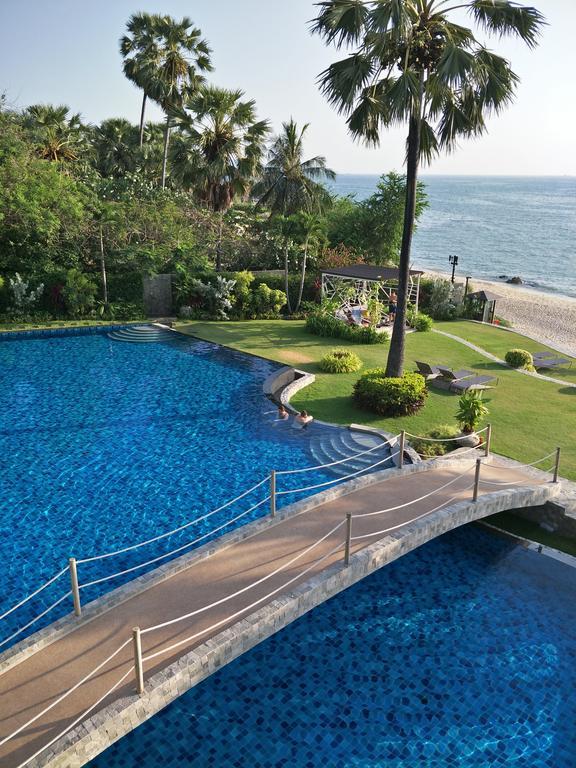 The Palm Wongamat Beach Pattaya ภายนอก รูปภาพ